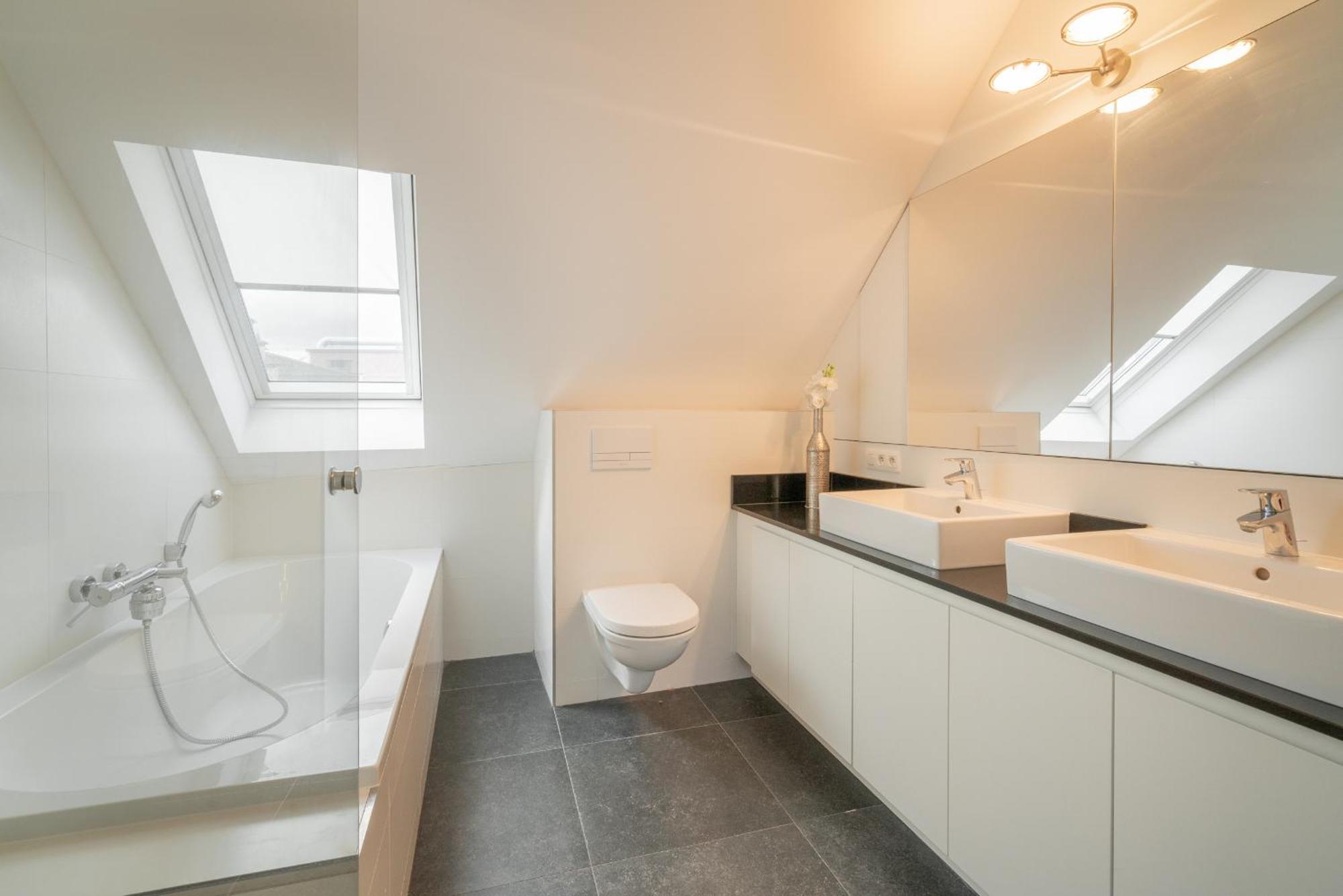Light House Lodge. Apartment In Center Of 안트베르펜 외부 사진